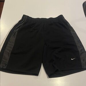 Nike Men's Black and Gray Athletic/Basktball Shorts